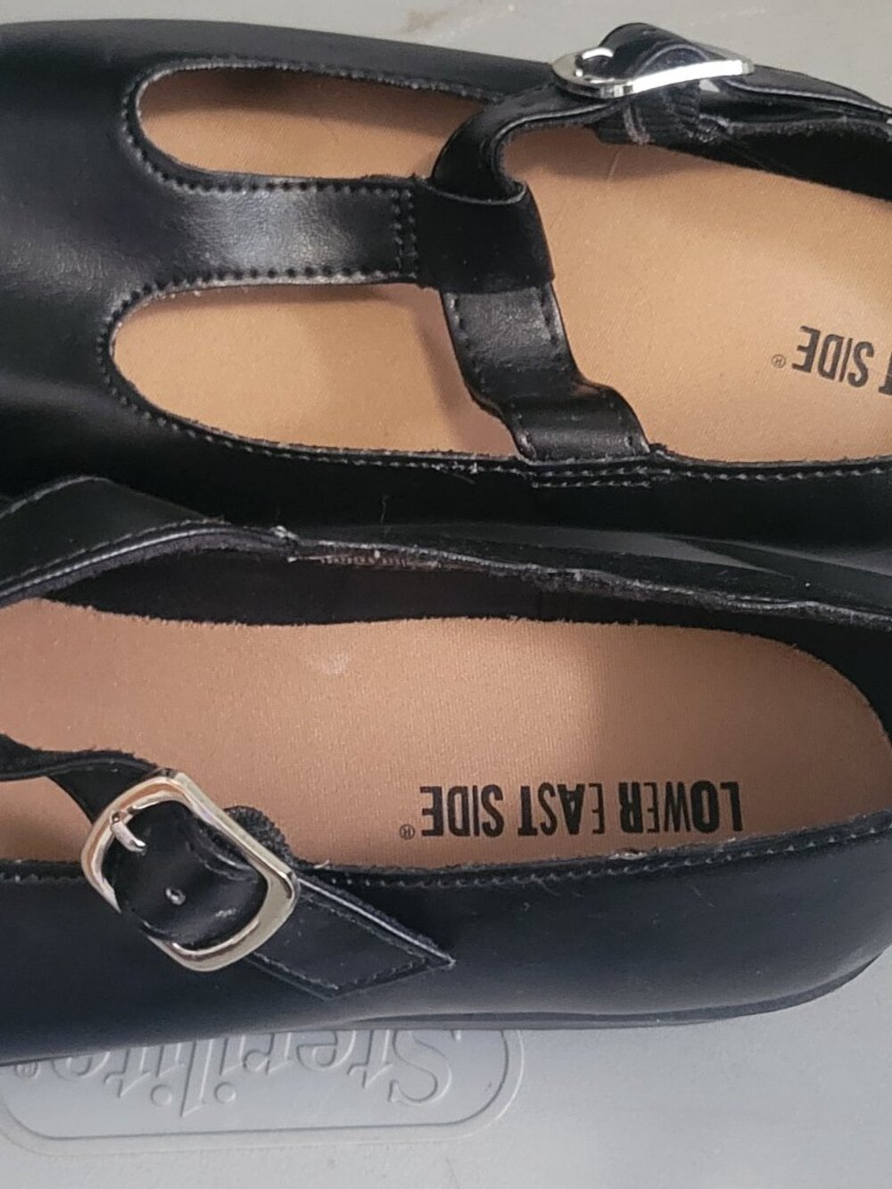 Lower East Side brand size 10 Mary Jane's black shoe comfy dress